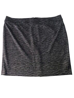 Lane Bryant Skirt Black Gray Stretch Pencil Skirt Women’s Size 26